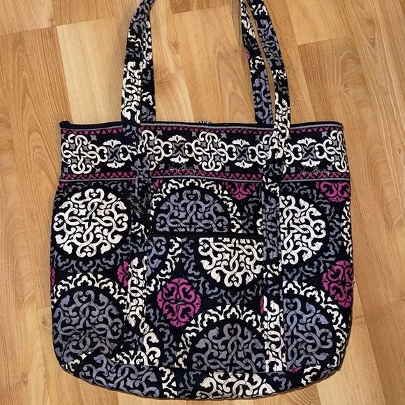 VERA BRADLEY Large Tote Bag VERA BRADLEY Large Tote Bag VERA BRADLEY Large Tote - Picture 2 of 14